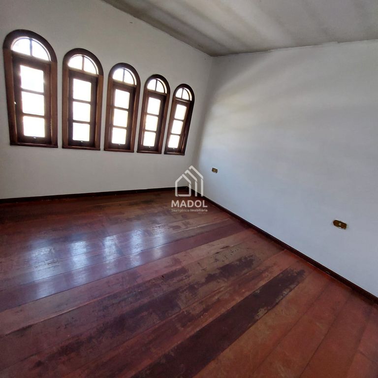 Casa à venda em Boa Vista, Ponta Grossa — Portal Chave Fácil