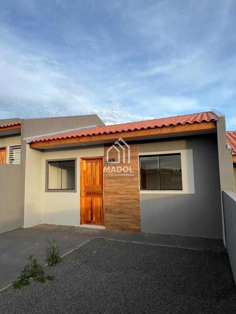 Casa à venda em Uvaranas, Ponta Grossa — Portal Chave Fácil