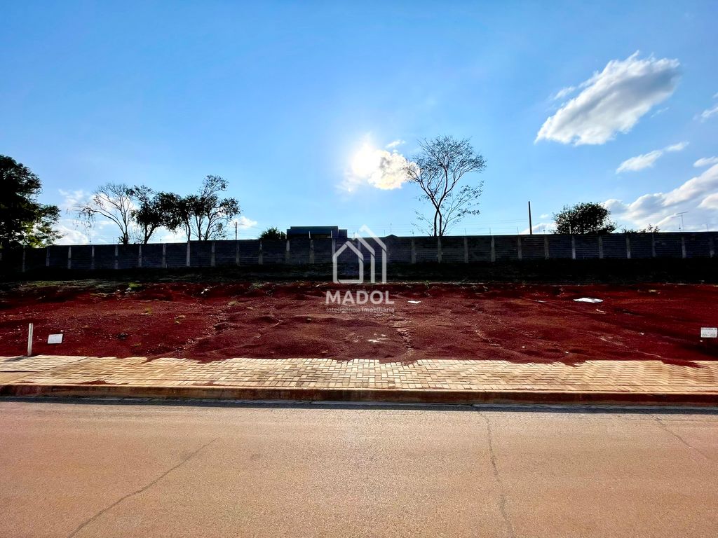 Terreno/Área à venda em Uvaranas, Ponta Grossa — Portal Chave Fácil