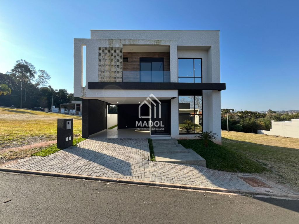 Casa à venda em Contorno, Ponta Grossa — Portal Chave Fácil