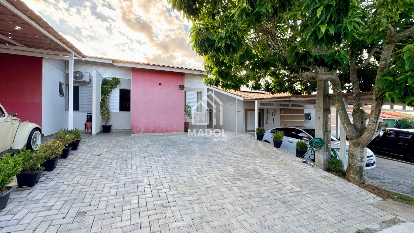 Casa à venda em Boa Vista, Ponta Grossa — Portal Chave Fácil
