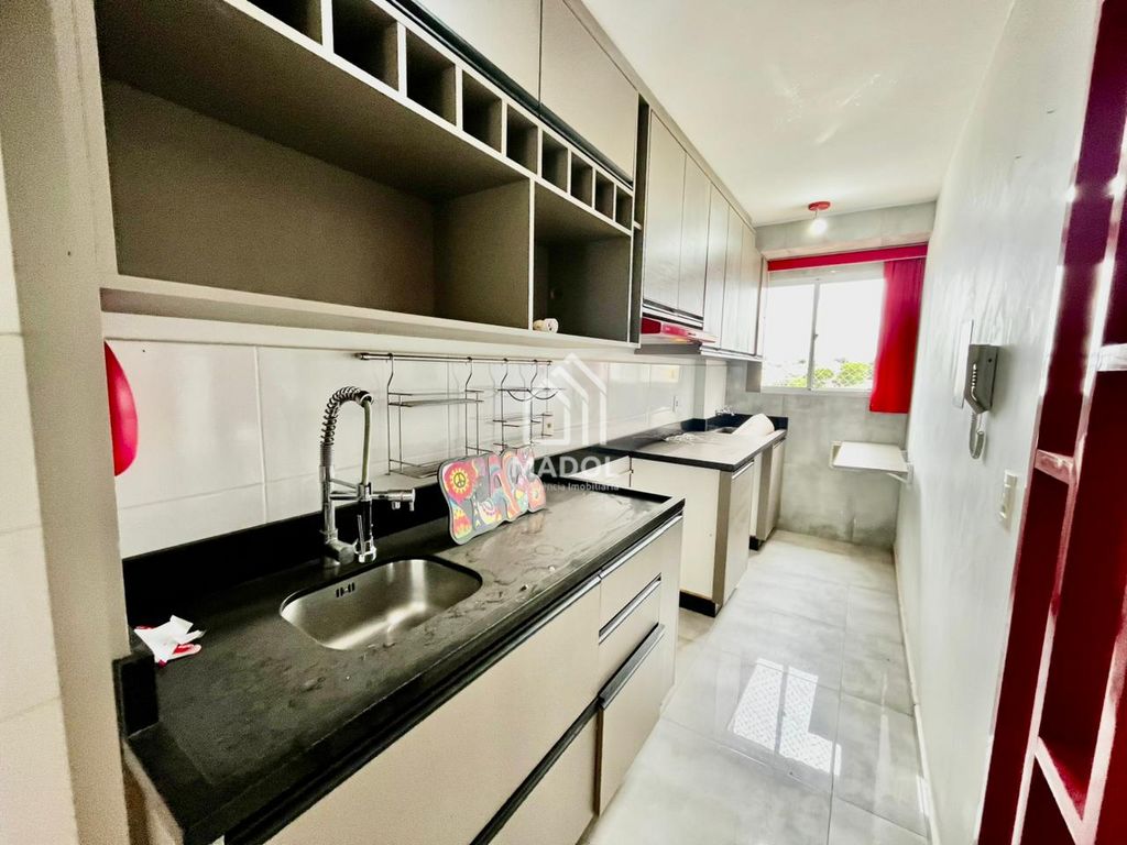 Apartamento à venda em Uvaranas, Ponta Grossa — Portal Chave Fácil