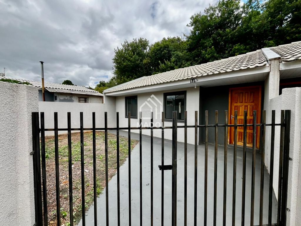 Casa à venda em Uvaranas, Ponta Grossa — Portal Chave Fácil