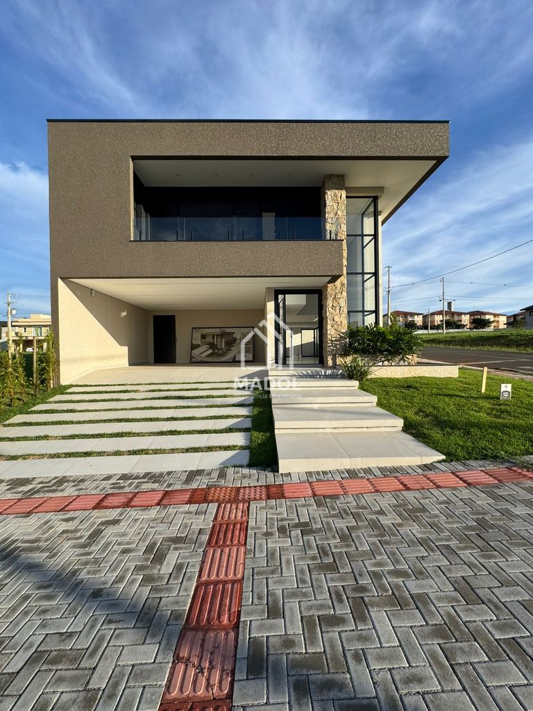 Casa à venda em Uvaranas, Ponta Grossa — Portal Chave Fácil