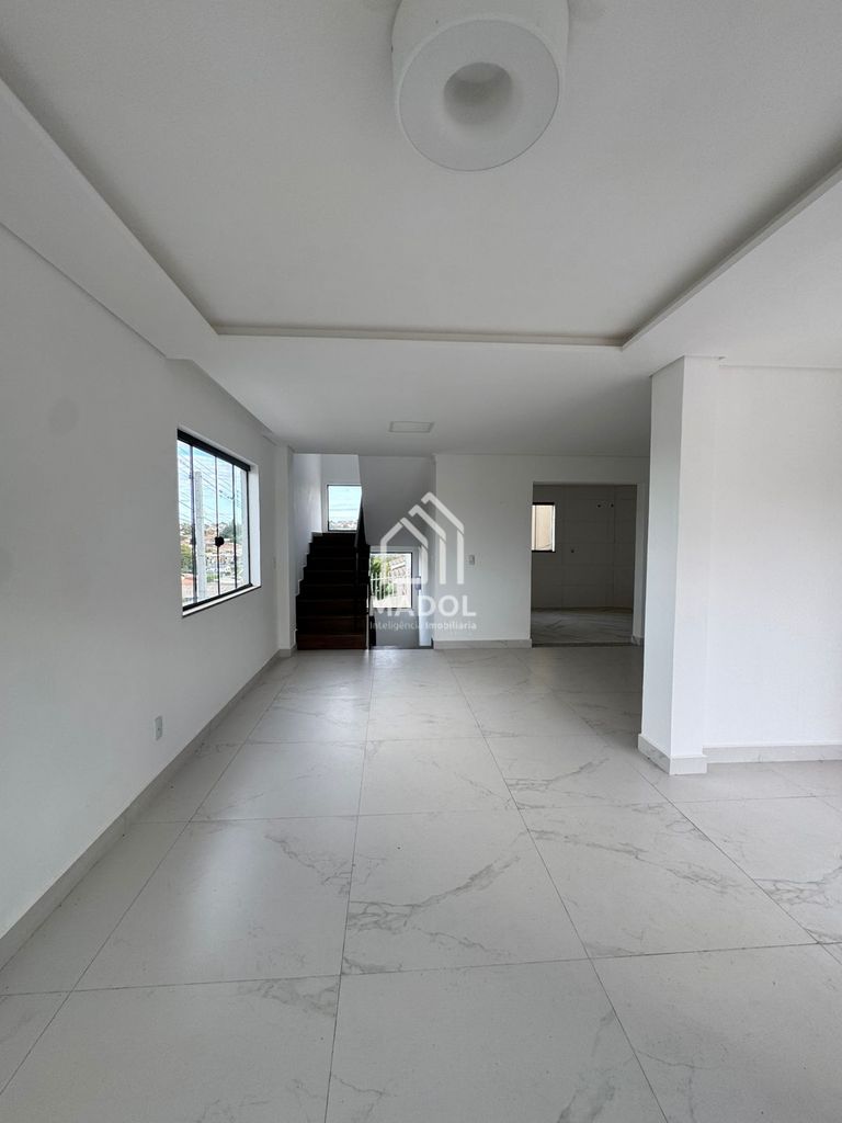 Casa à venda em Olarias, Ponta Grossa — Portal Chave Fácil