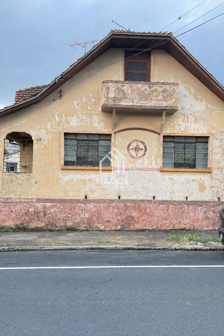 Casa à venda em Centro, Ponta Grossa — Portal Chave Fácil
