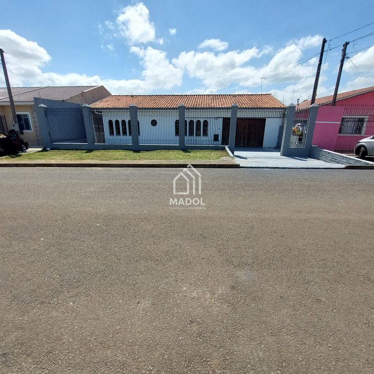 Casa à venda em Boa Vista, Ponta Grossa — Portal Chave Fácil