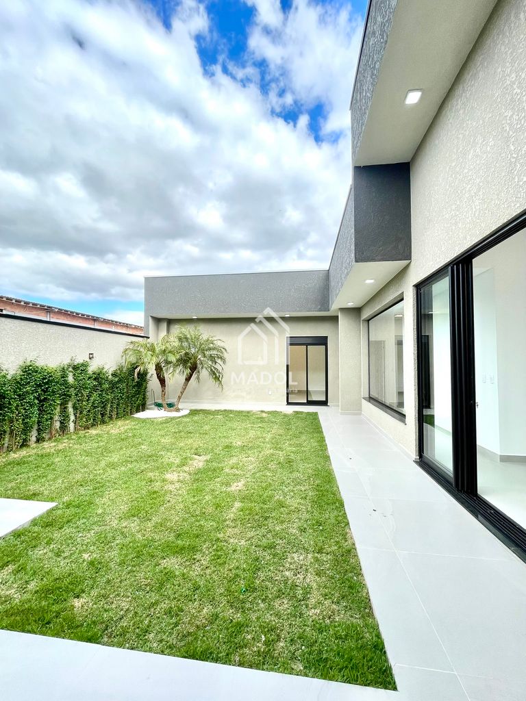 Casa à venda em Uvaranas, Ponta Grossa — Portal Chave Fácil