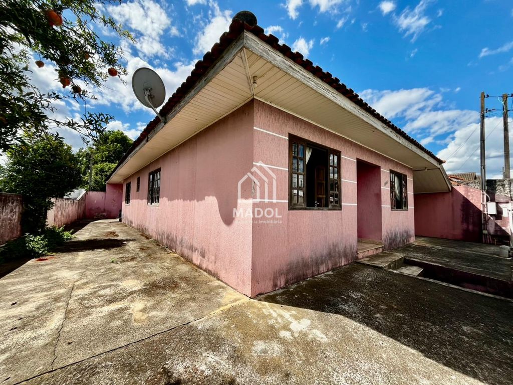 Casa à venda em Uvaranas, Ponta Grossa — Portal Chave Fácil
