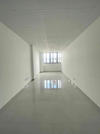 linda sala comercial bem preparada