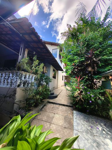 Fachada lateral + varanda
