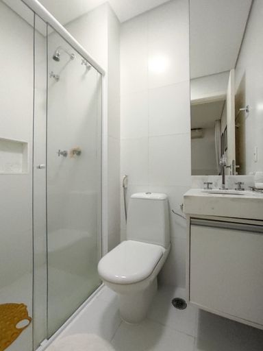 O acabamento de alto padrão em cada um dos banheiros, com detalhes que impressionam.