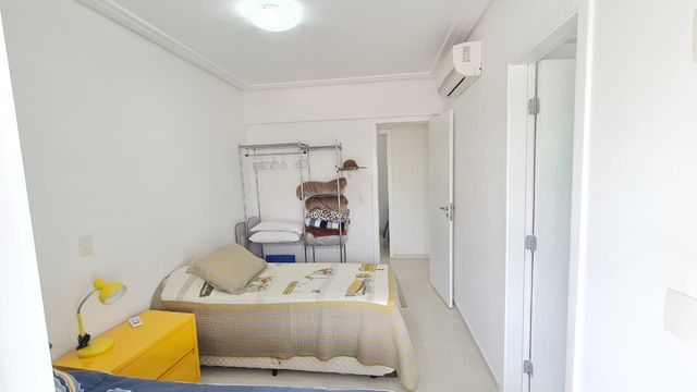Outra das 4 suítes, mostrando a versatilidade do layout.