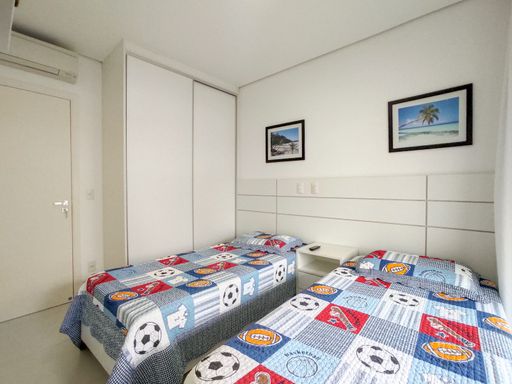 O condomínio oferece uma verdadeira experiência de clube, com lazer completo para todas as idades.