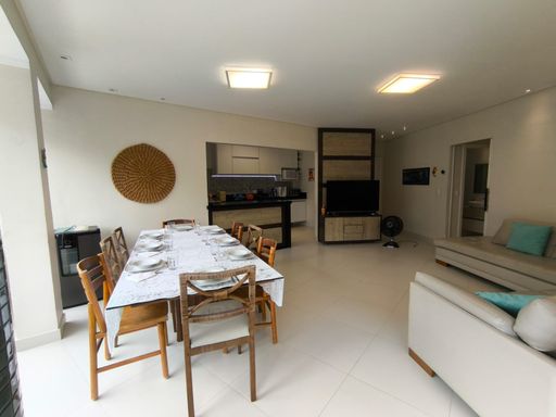 O espaço gourmet, ideal para cozinhar e interagir com os convidados.