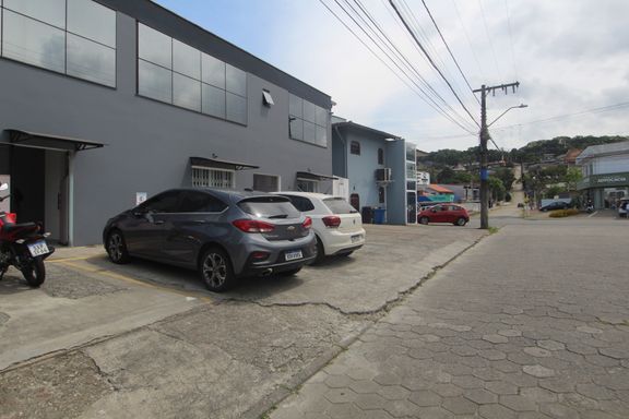 Principal para Rua Tuiuti