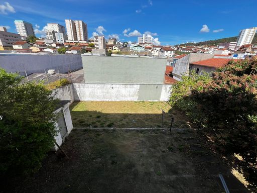 Quintal visto da cozinha