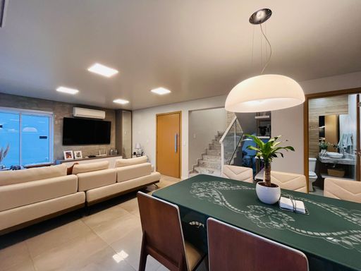 Espaço integrado Sala de jantar e sala de estar