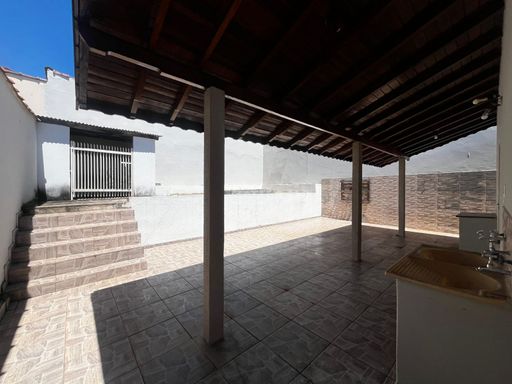 área de serviço coberta