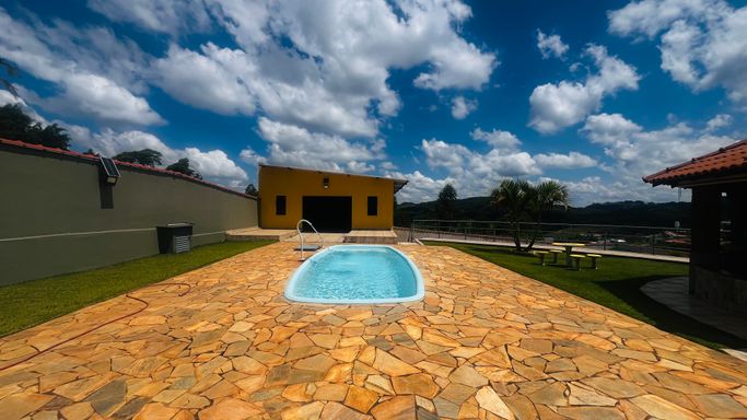 piscina e salão de festas