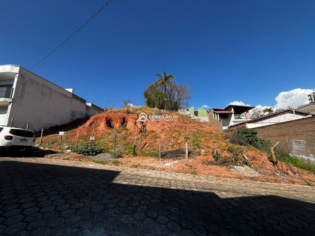 Lote Urbano à venda em Cambuí/MG — foto 1
