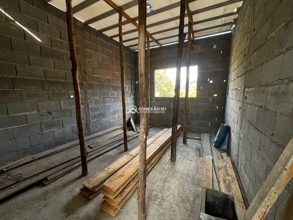 Casa à Venda em Córrego do Bom Jesus – MG — foto 9