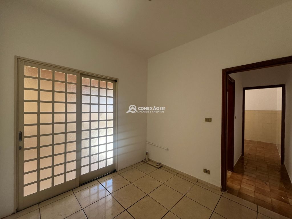 Casa para Alugar no Centro de Cambuí/MG – A apenas Uma Quadra da Praça Matriz — foto 9