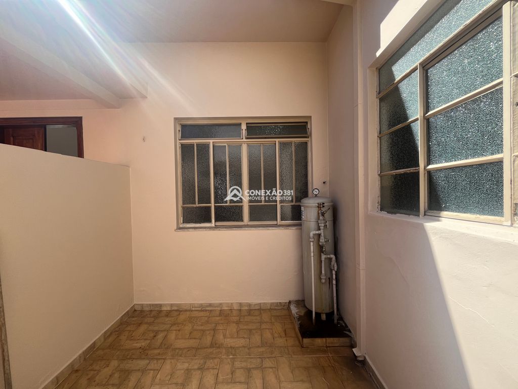 Casa para Alugar no Centro de Cambuí/MG – A apenas Uma Quadra da Praça Matriz — foto 12