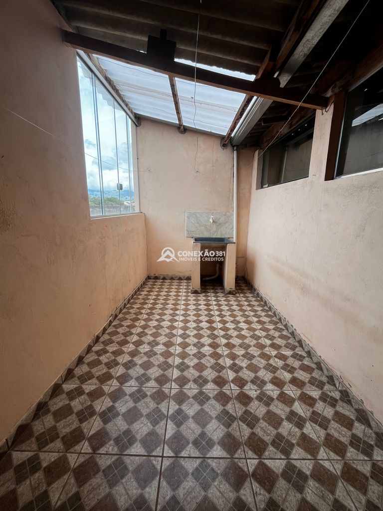 Duas Casas Geminadas à Venda – Frente para a Rua — foto 23
