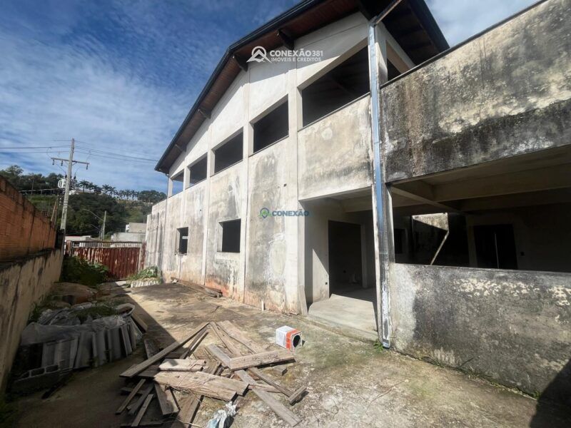 Casa em fase de acabamento á Venda em Cambuí, MG — foto 10