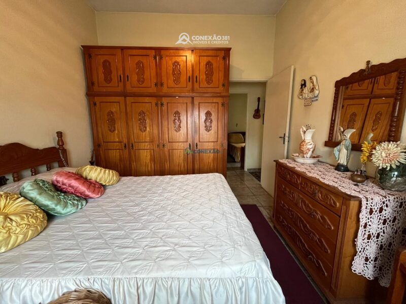 Sobrado com Ponto Comercial à Venda em Cambuí, MG — foto 23