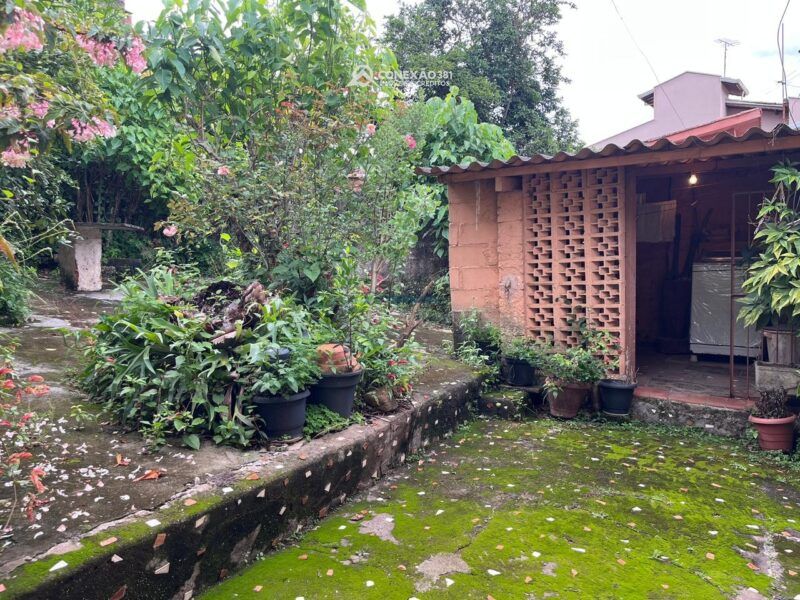 Sobrado com Ponto Comercial à Venda em Cambuí, MG — foto 40