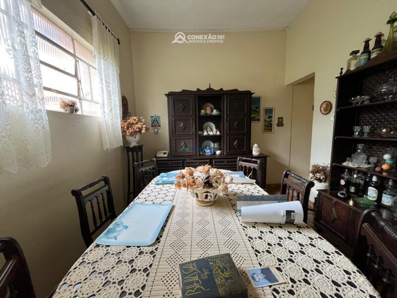 Sobrado com Ponto Comercial à Venda em Cambuí, MG — foto 43