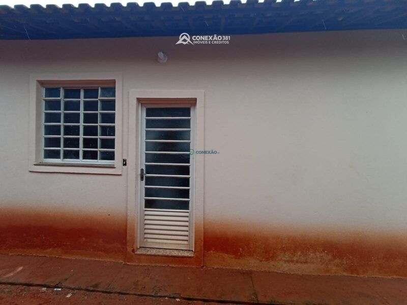 Casa à venda no Córrego do Bom Jesus, MG — foto 1
