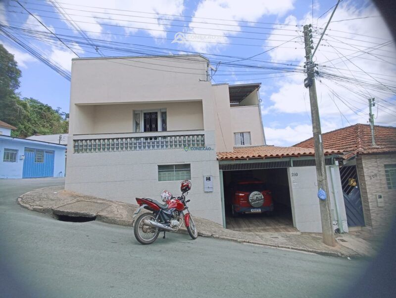 Casa à venda em Camanducaia, MG