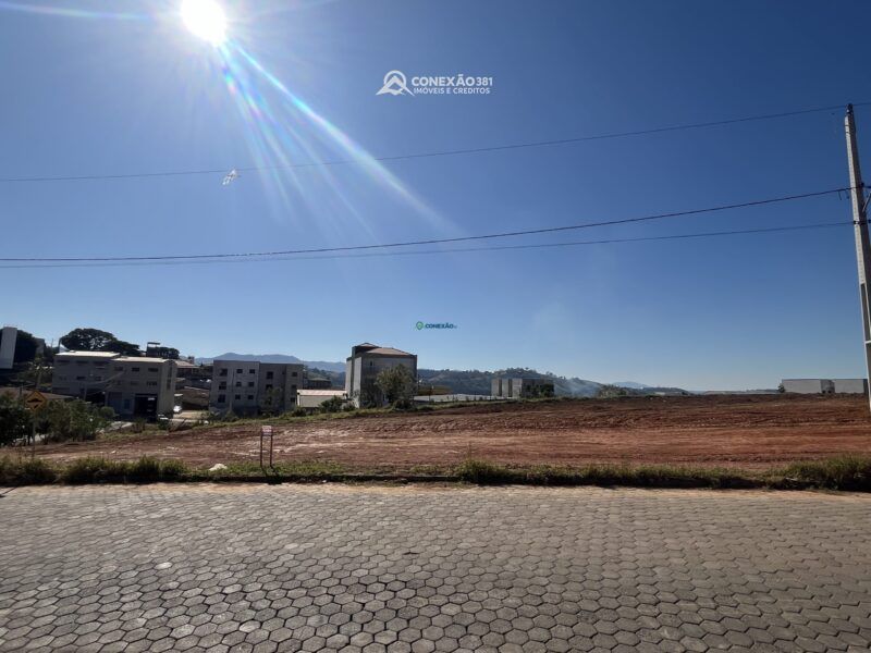 Lotes Urbanos à venda em Cambuí/MG — foto 15