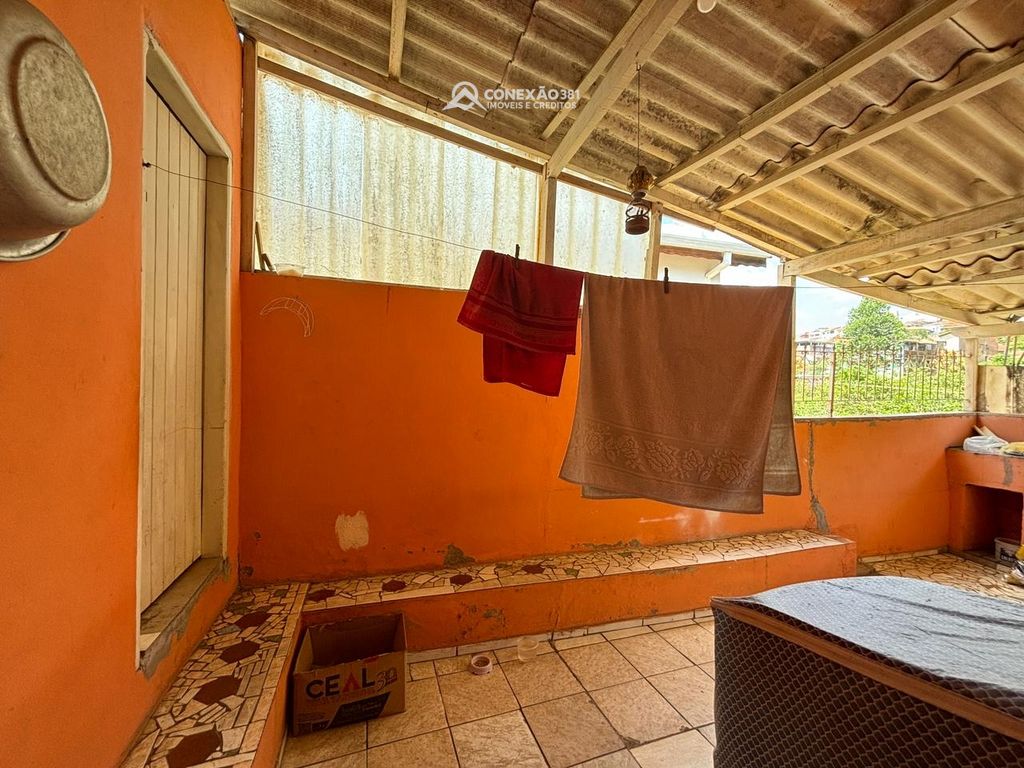 Casa à Venda no Centro de Cambuí, MG — foto 8