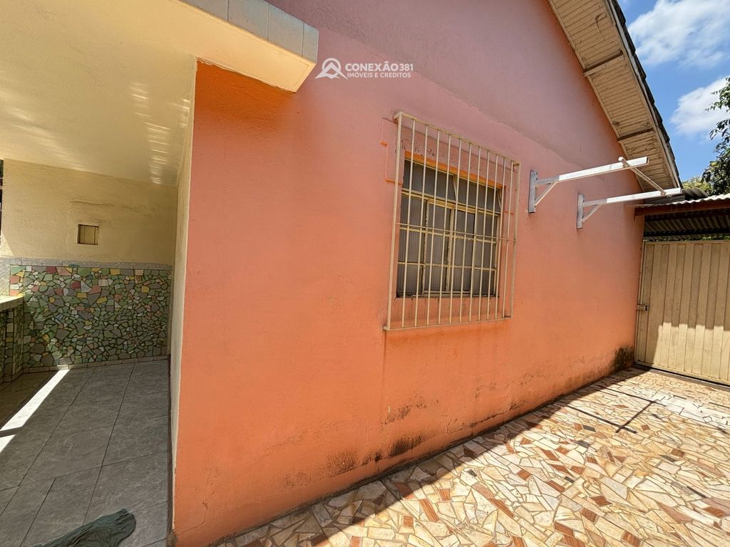 Casa à Venda no Centro de Cambuí, MG — foto 12