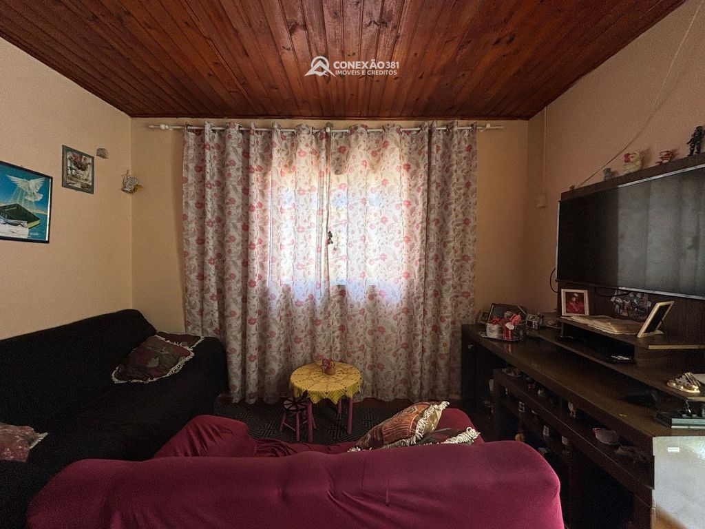 Casa à Venda no Centro de Cambuí, MG — foto 14