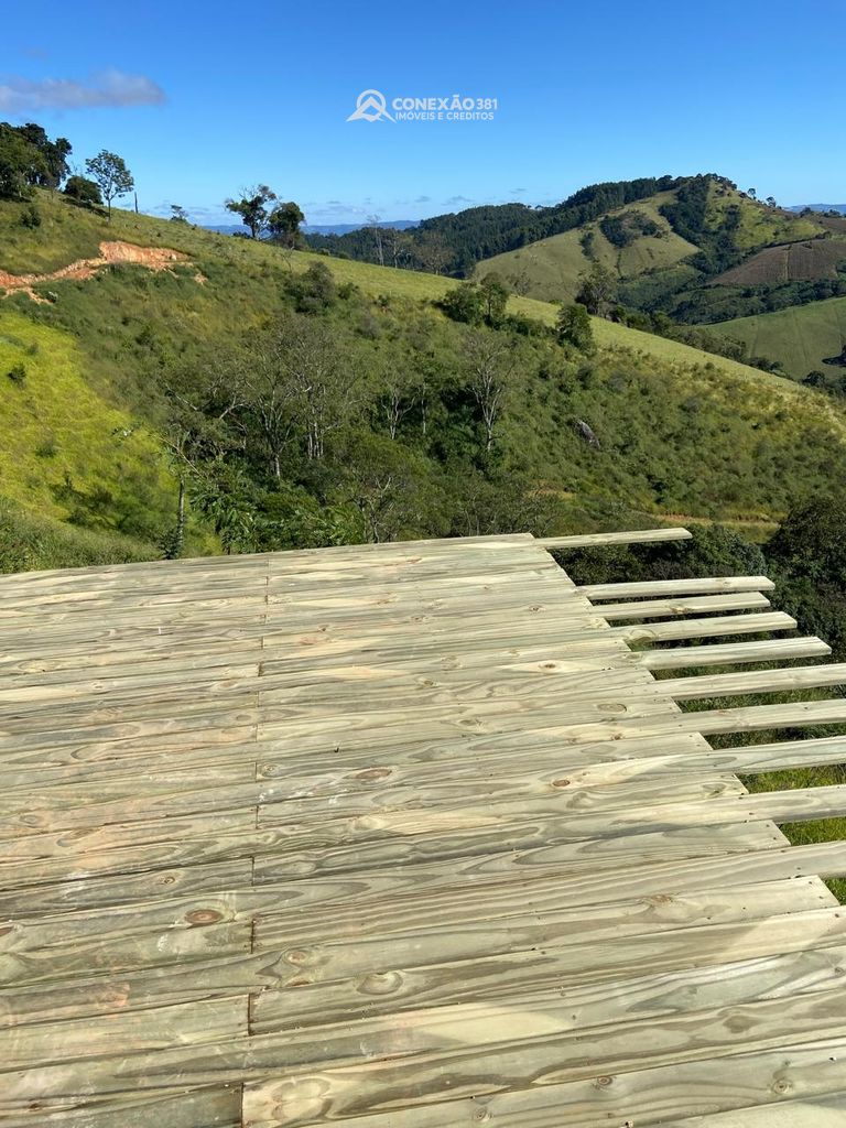 Terreno Rural com chalés em construção à venda em Camanducaia, MG — foto 3
