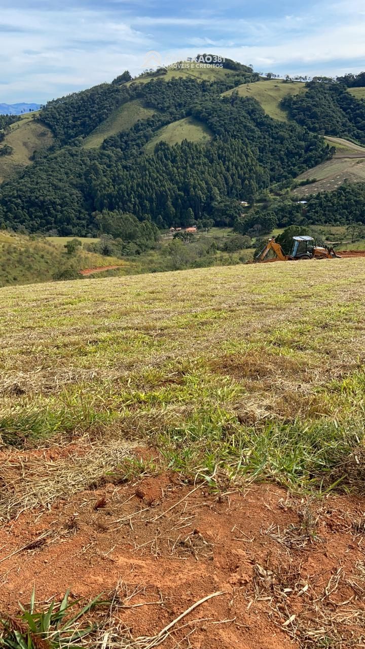 Terreno Rural com chalés em construção à venda em Camanducaia, MG — foto 8