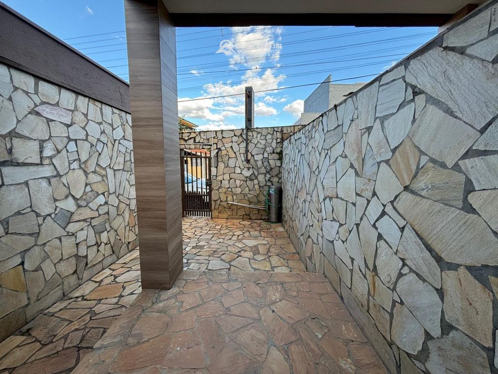 Casa à venda no centro de Cambuí, MG — foto 16