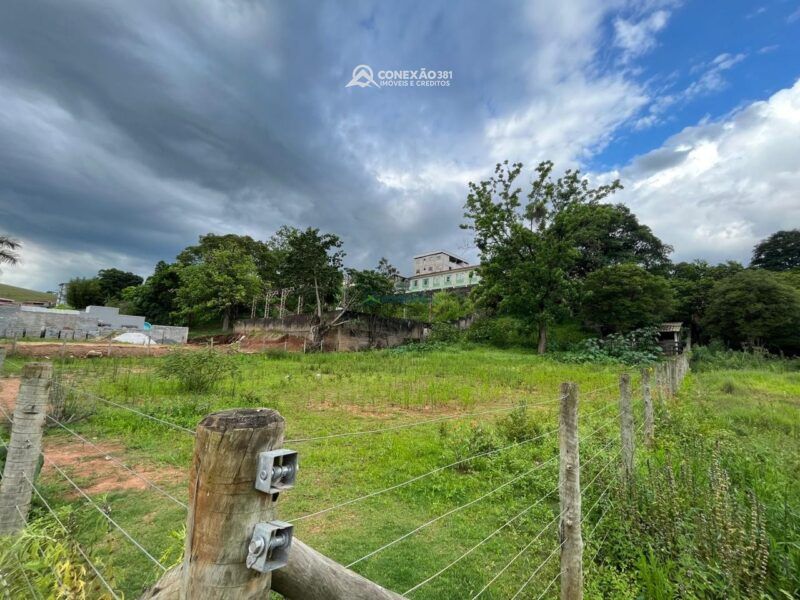 Lote urbano à venda no centro do Córrego do Bom Jesus, MG — foto 13