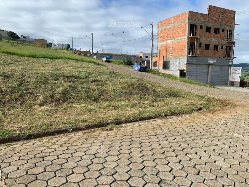 Lote urbano à venda em Cambuí, MG — foto 1