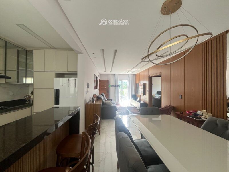 Apartamento à venda no centro de Cambuí, MG