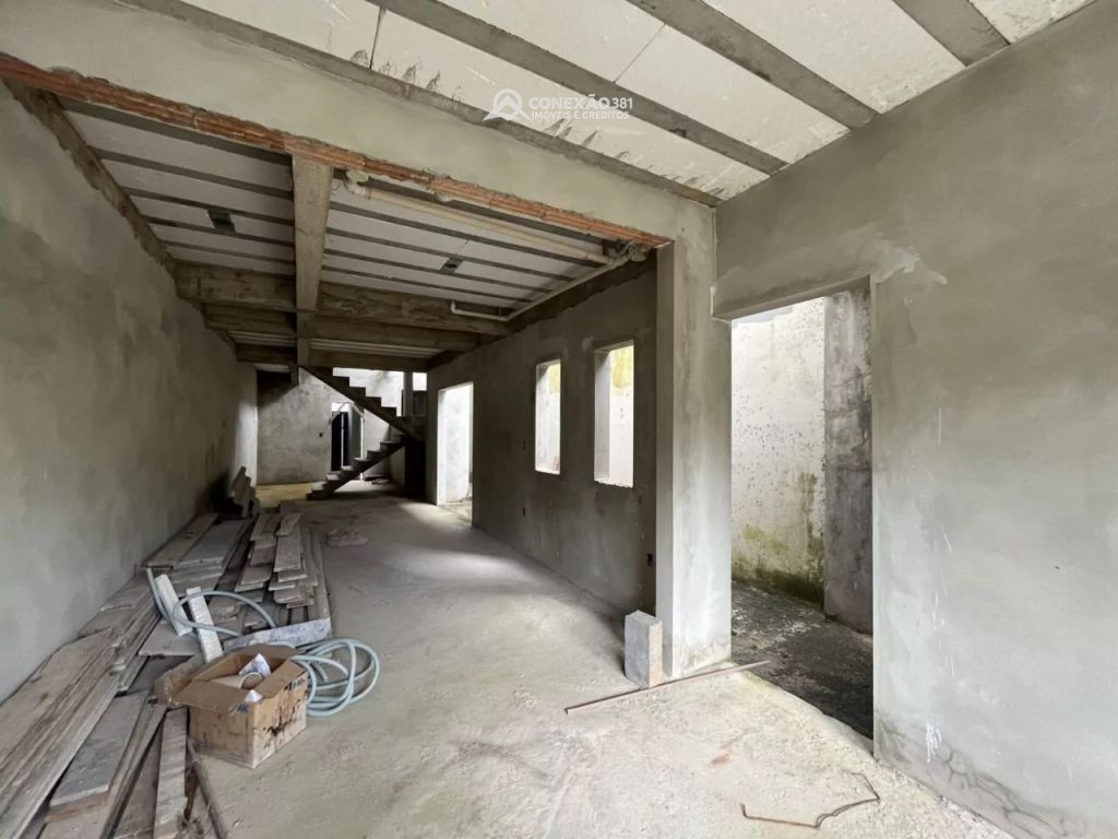 Casa em fase de acabamento em Córrego do Bom Jesus, MG — foto 3