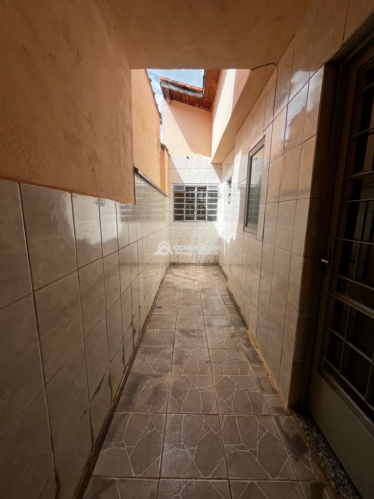 Duas Casas Geminadas à Venda – Frente para a Rua — foto 15