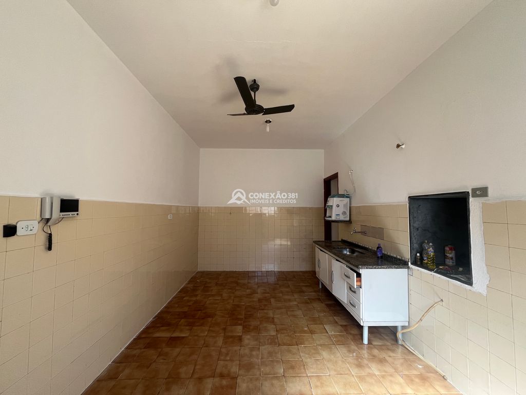 Casa para Alugar no Centro de Cambuí/MG – A apenas Uma Quadra da Praça Matriz — foto 5