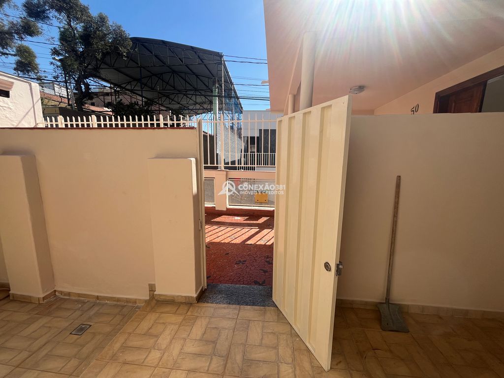 Casa para Alugar no Centro de Cambuí/MG – A apenas Uma Quadra da Praça Matriz — foto 14