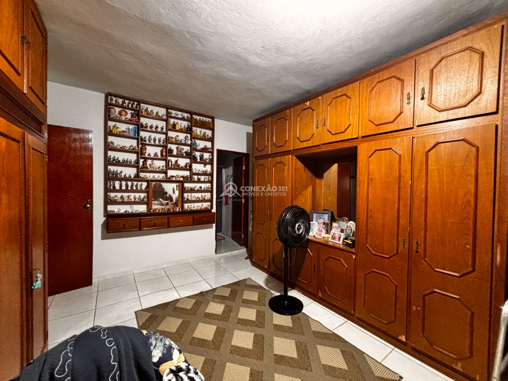Casa com barracão à venda no Córrego do Bom Jesus, MG — foto 8